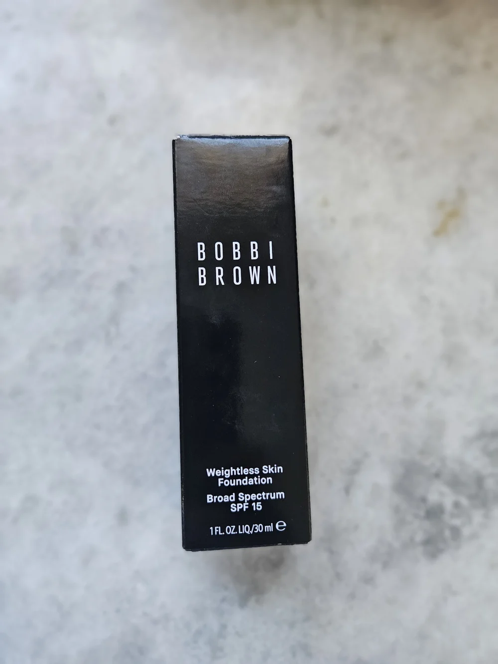 Bobbi Brown Weightless Skin Foundation